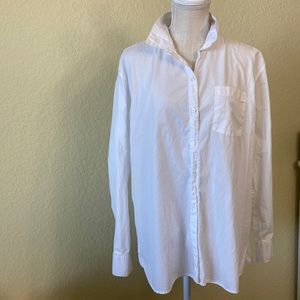 Gap Womens white button down shirt Large